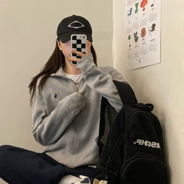 폴로 반집업