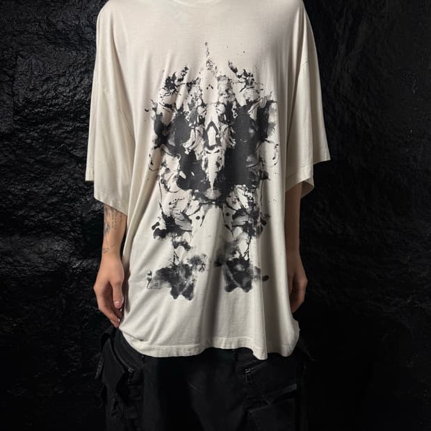 Julius 25FW [ garden; ] Graphic T Shirt