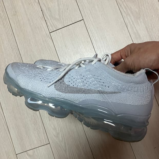 나이키 베이퍼맥스 2023 플라이니트 260