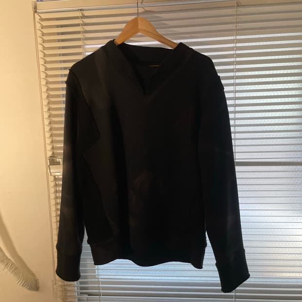 Jiyongkim sweatshirts 지용킴 스웻셔츠 맨투맨