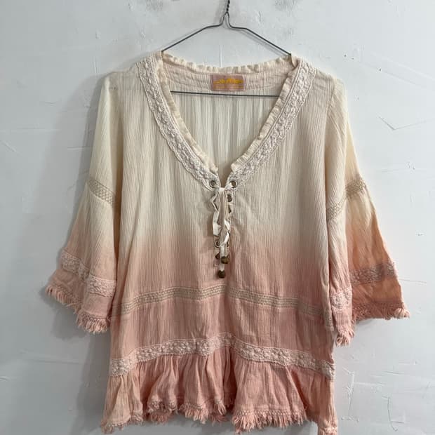 mori eyelet blouse