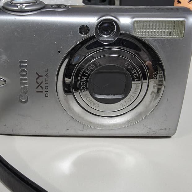 캐논 익시 디지털(ixus 700) 빈티지 디지털카메라