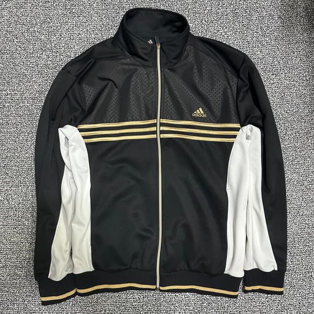(105) 아디다스 블랙/화이트 금장 골드 트랙탑 져지