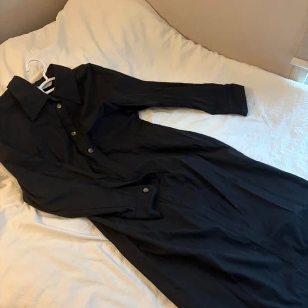 에잇 세컨즈 검정 셔츠 원피스 