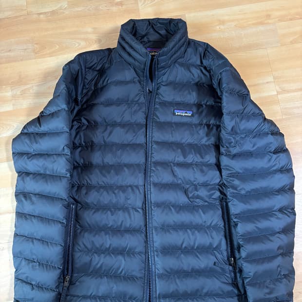 파타고니아 네이비 패딩