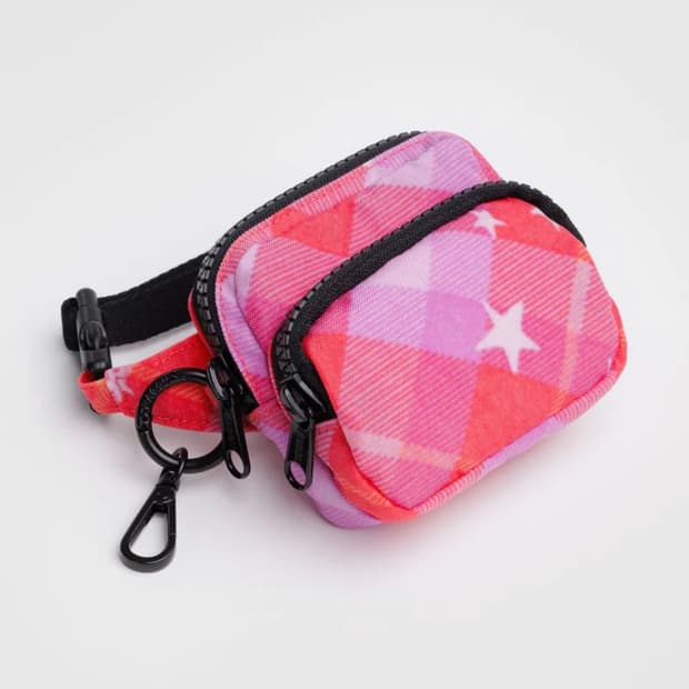 바쿠 카드지갑 키링 챰 핑크