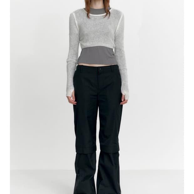 *해외출국으로 판매중단예정* 스튜디오테이블 크롭 알파카 니트 아이보리