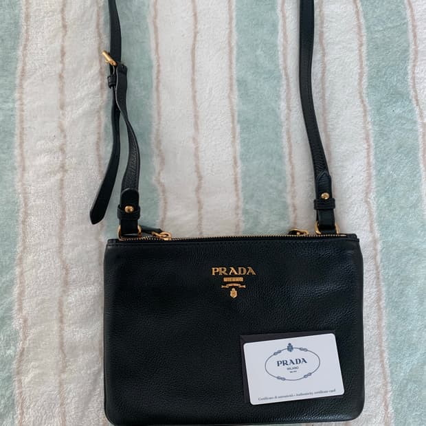 프라다 가방 레더 크로스백