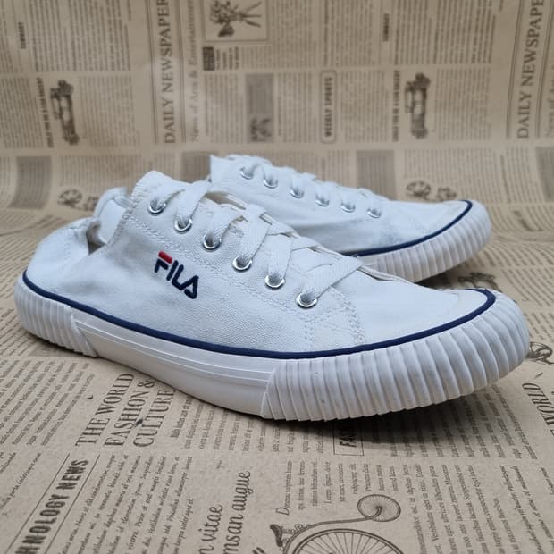 휠라 범퍼 스니커즈 250