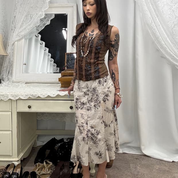 oriental flower pattern skirt