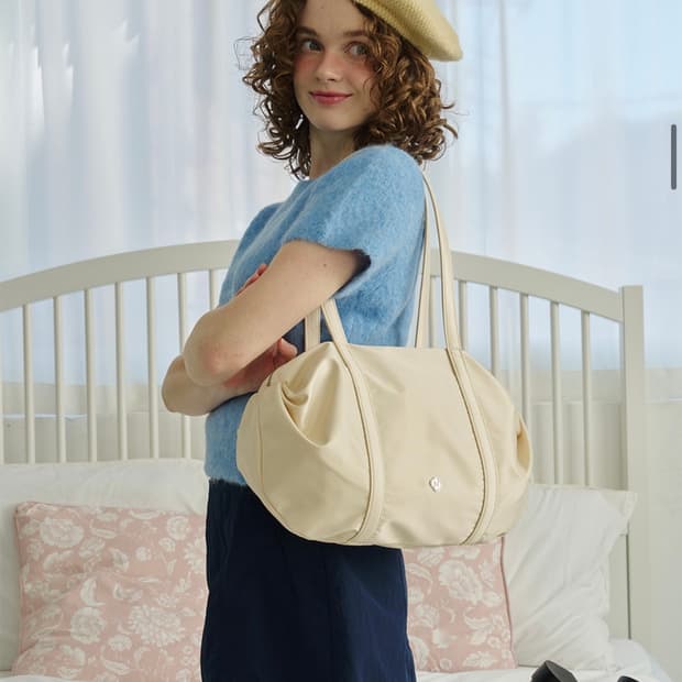 히어리 오로라 셔링백 아이보리