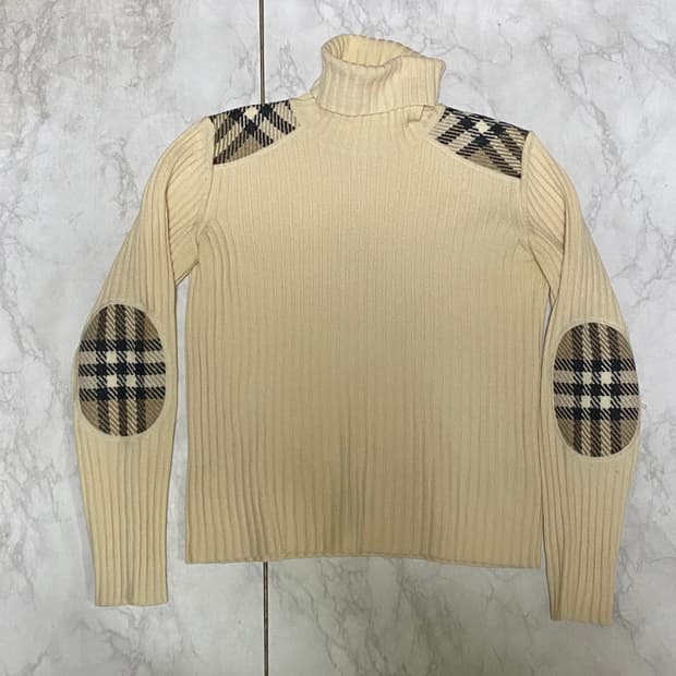 버버리 목폴라 티셔츠 여성 95