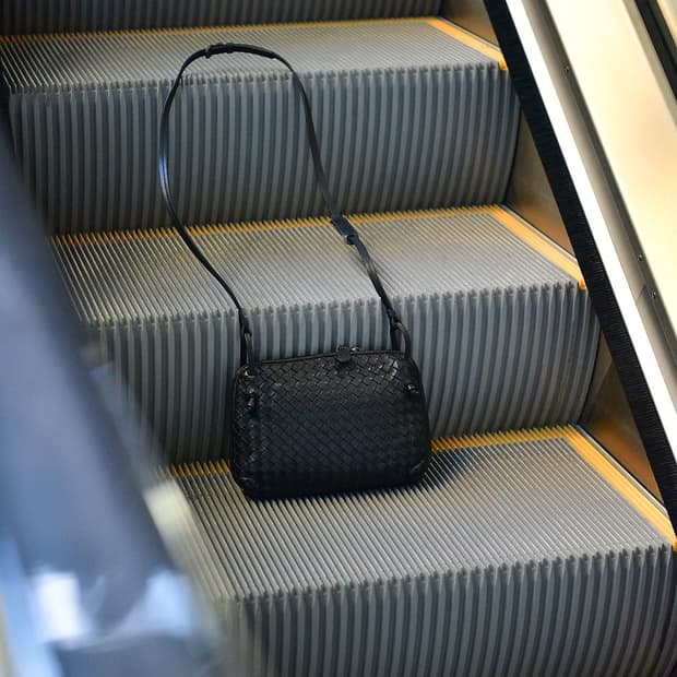 보테가베네타 블랙 인트레치아토 나파 노디니 크로스백(정품)