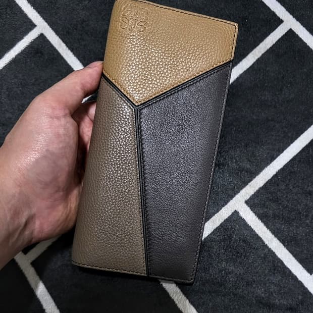 로에베 퍼즐 호라이즌탈 장지갑