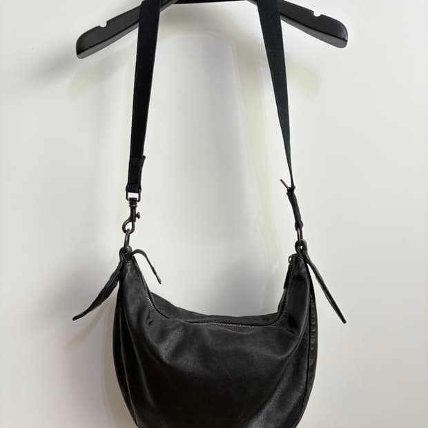 헬무트랭 아카이브 HELMUT LANG/ 90년대 레더 호보백 블랙/OS