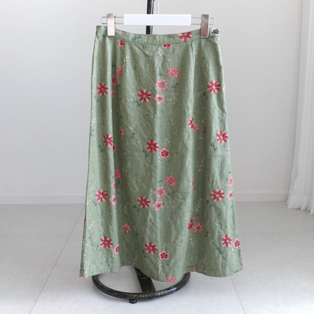 laura ashley) flower skirt 
