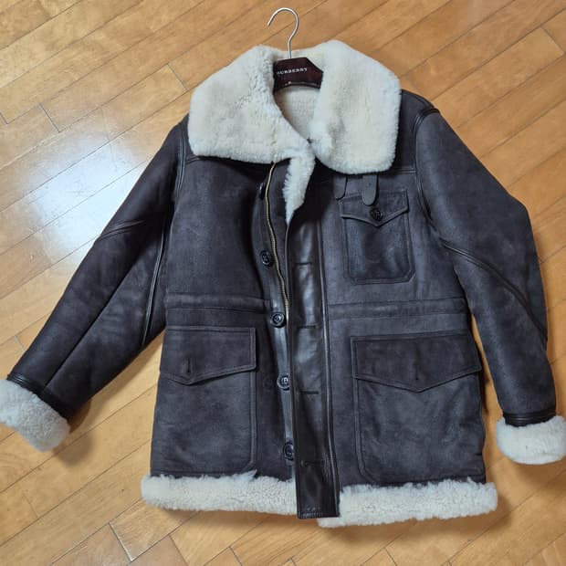 버버리 브릿/ 무스탕 /m