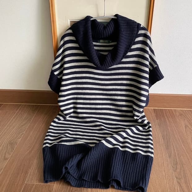 wide turtleneck stripe knit