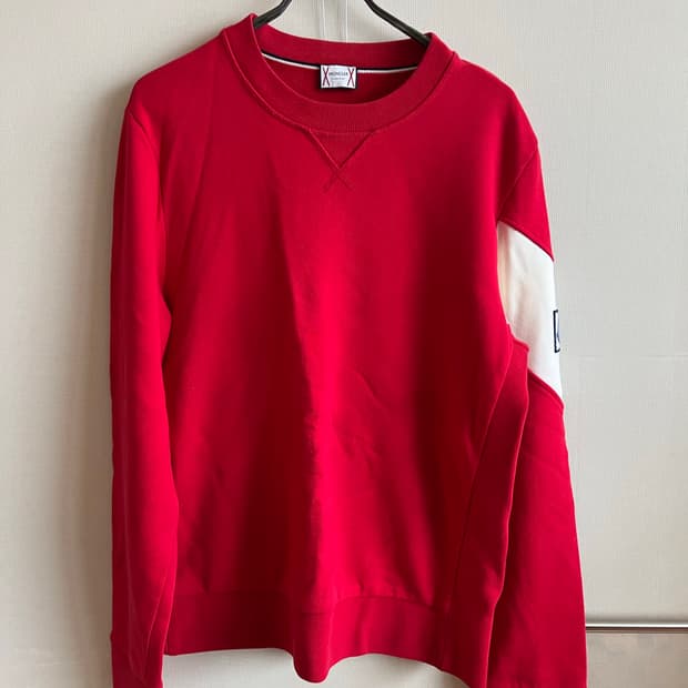 몽클레르 감마블루 베이직 맨투맨