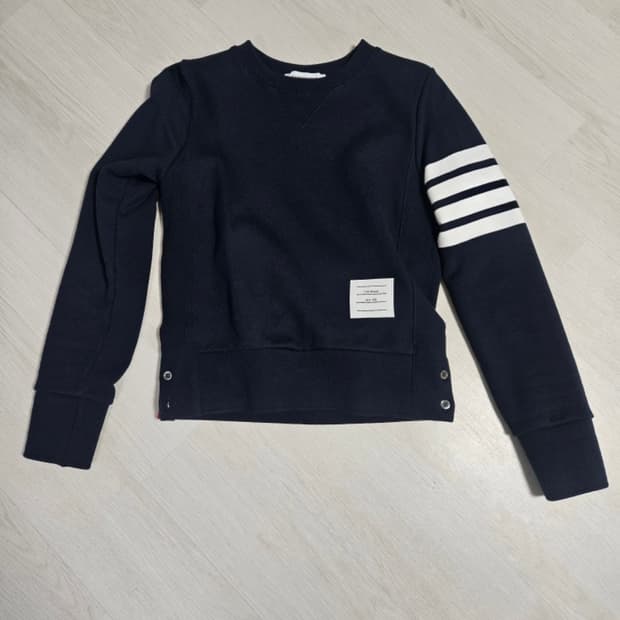 톰브라운 맨투맨 40