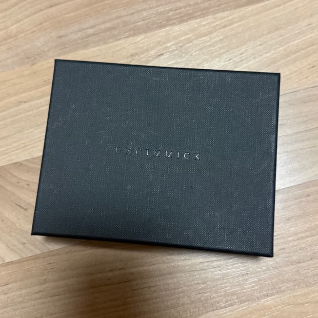 [새상품] 언지미크 레더 카드 홀더 카드지갑