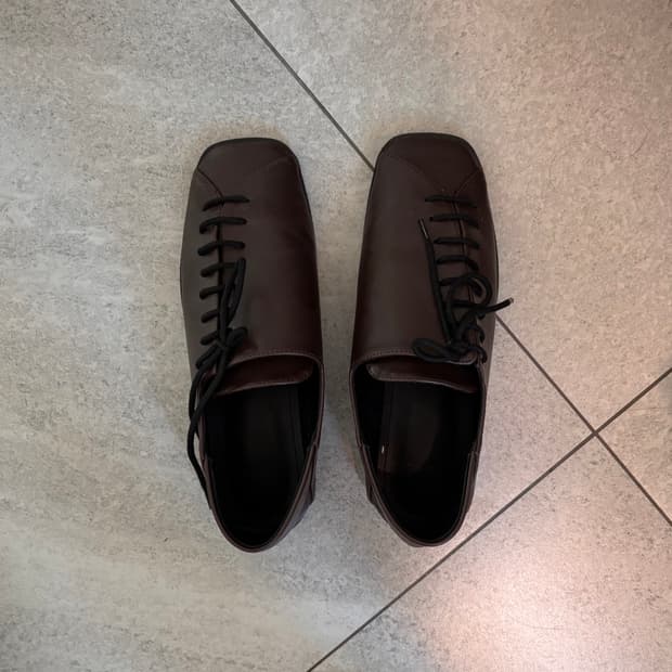 언발 레이스업 로퍼 브라운 235