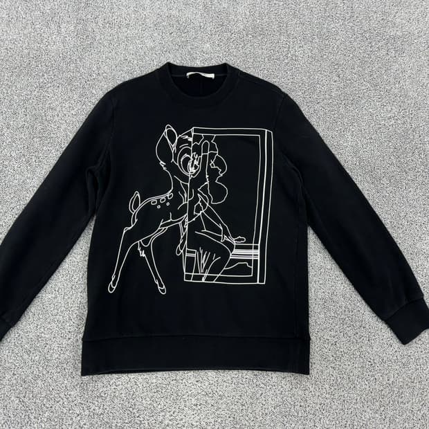 지방시 밤비 맨투맨