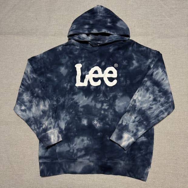 Lee 리 타이다이 후드티