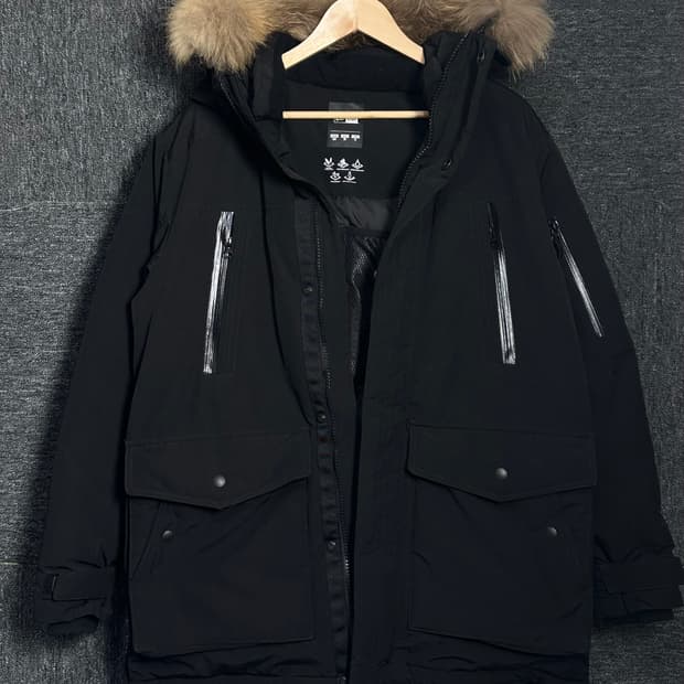 뉴에라 남성 패딩 95 블랙