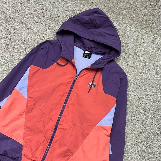 [95-100] 나이키 바람막이