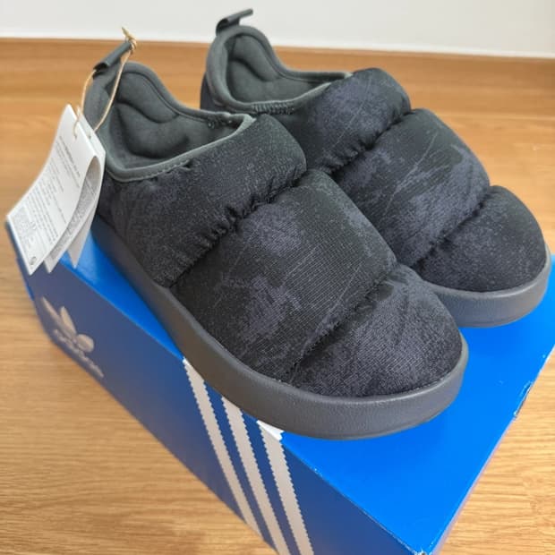 아디다스 패딩 신발 블랙