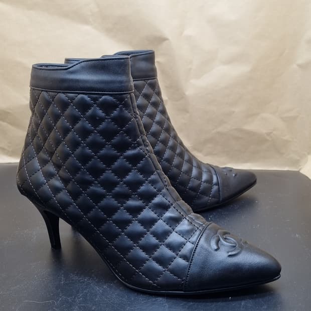 샤널 블랙 퀄팅 맹클 부츠38 240 굽7 
