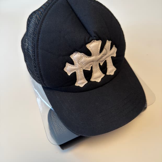 Chrome Hearts 크롬하츠 세메터리 화이트 패치 캡 판매합니다