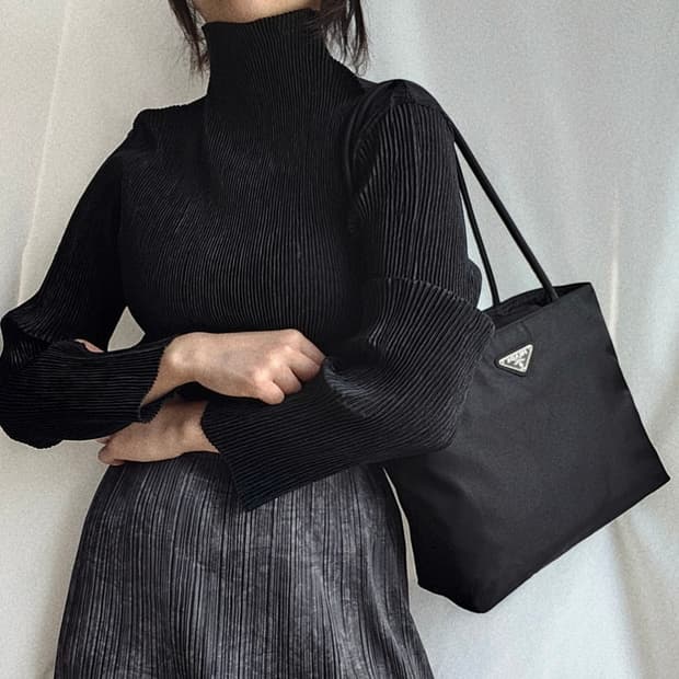 [정품 PRADA] 프라다 긴줄 포코노 나일론 숄더백 쇼퍼백 스몰