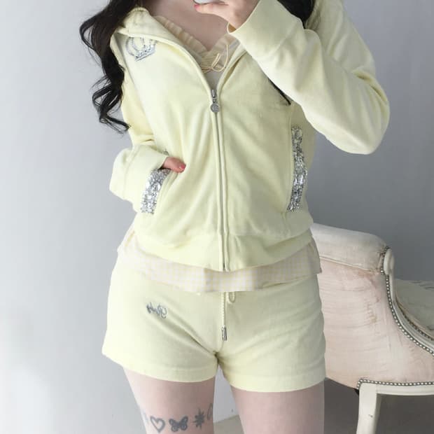 Rady 히메갸루 레몬크림 벨벳 큐빅 셋업