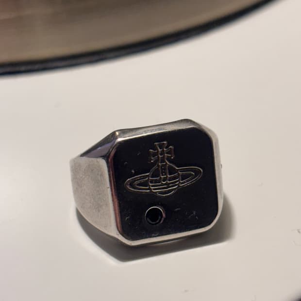 비비안웨스트우드 칼로 반지