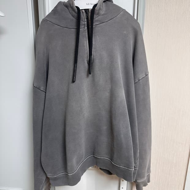 이지 시즌 1 하프 집업 후디 캐비어