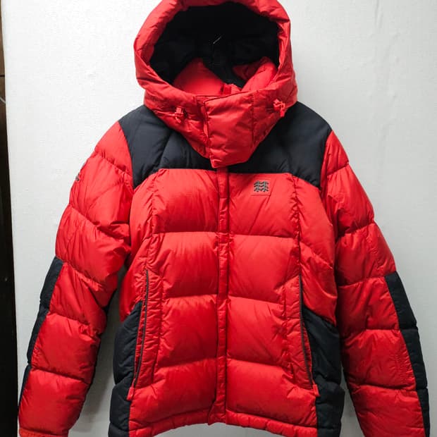코오롱스포츠 레드/블랙 800  구스 다운 패딩  85