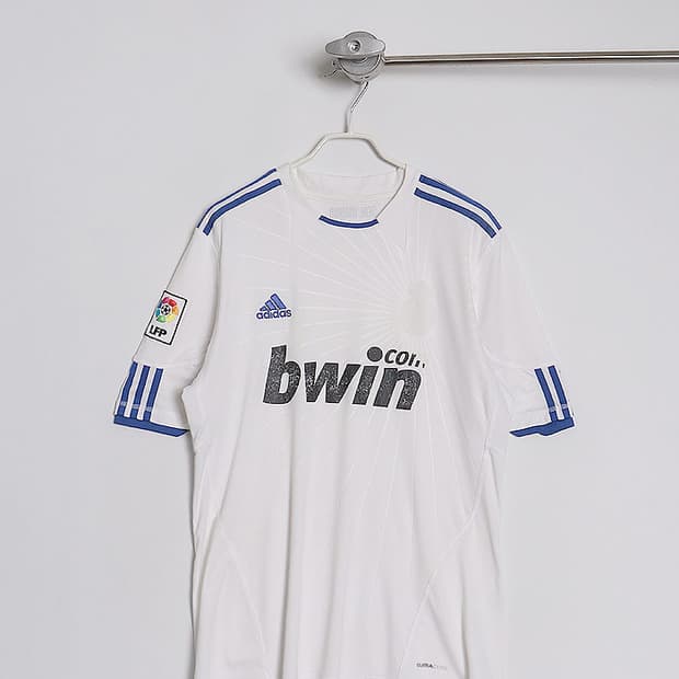 adidas REAL MADRID 10-11 Home Jersry