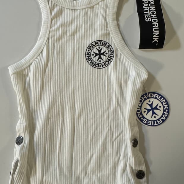 (새상품) 펀치드렁크파티즈 Mothers Worry Tank Top