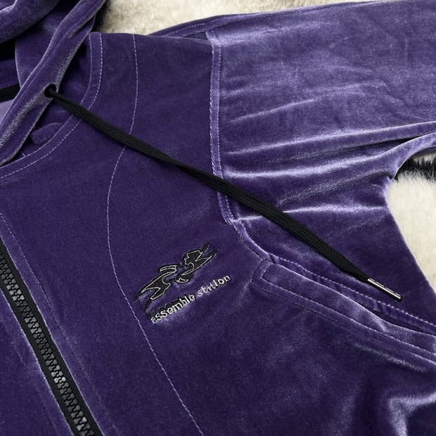 [실측S]어셈블스테이션 벨벳 크롭 후드집업/퍼플