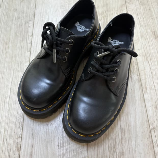 닥터마틴 1461 3홀 쿼드 220