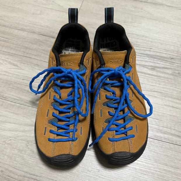 keen 재스퍼 스니커즈 camal