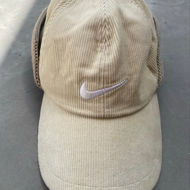 00‘s 나이키 코듀로이 베이지 이어플랩 볼캡