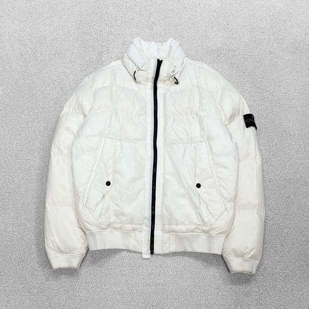 스톤아일랜드 18fw 크링클랩스 다운 패딩 크림 화이트