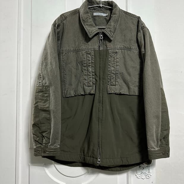 시리즈 배색 절개 아우터 셔츠