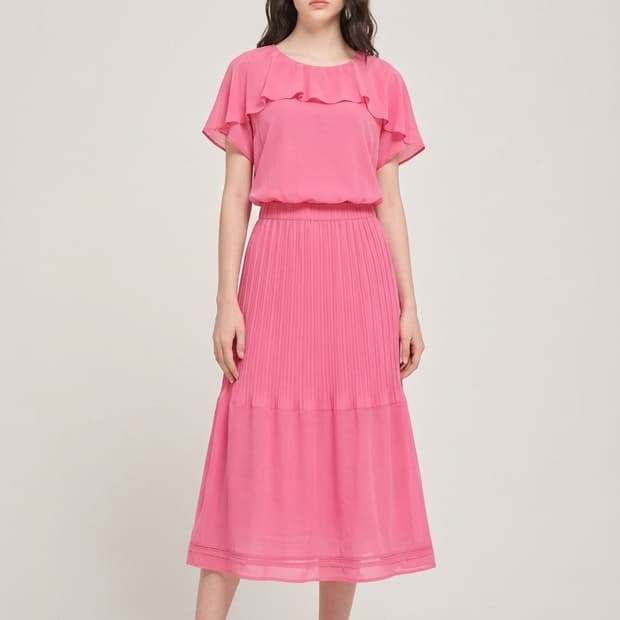 오즈세컨 백플리츠 러플패널 니트셋업 66사이즈