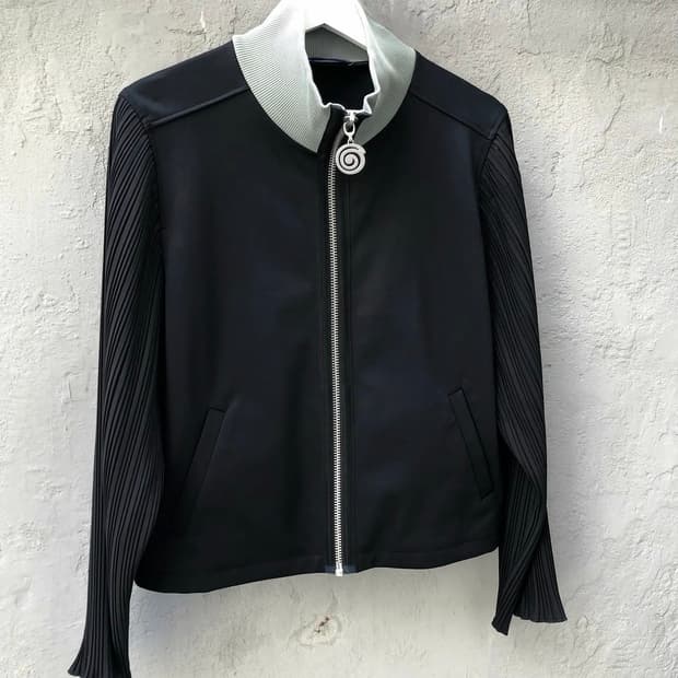 Cop copine 자켓