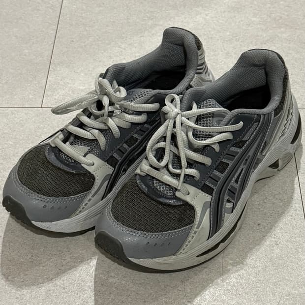 아식스 젤카야노 240