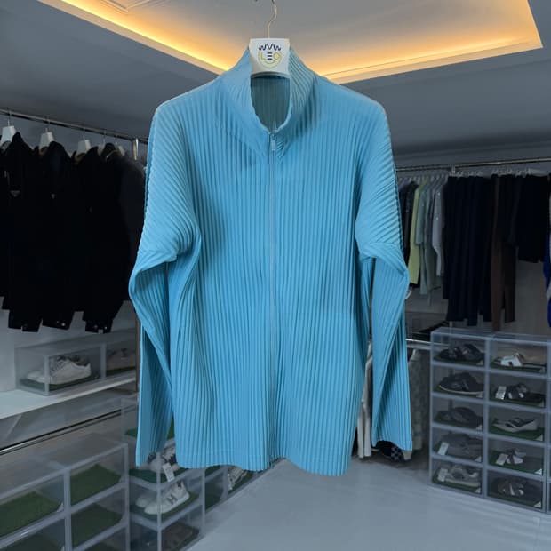 [리오브] 이세이미야케 옴므플리세 플리츠 집업